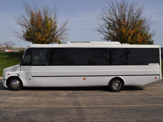 elegant party bus service in lake forest